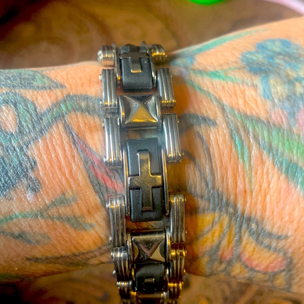 Silver and black men’s bracelet